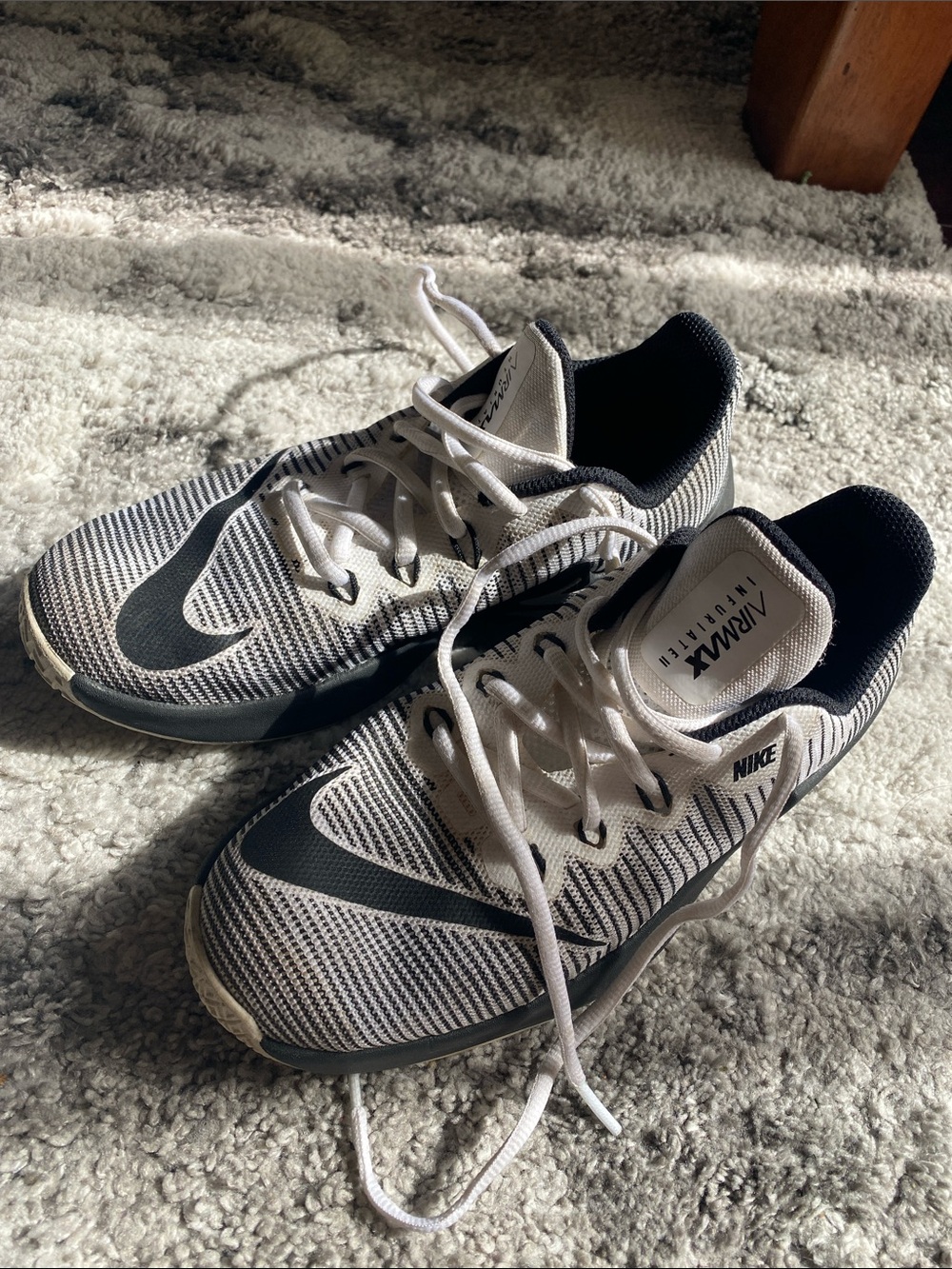 Nike White & Black Knit Air Max Running Sneakers